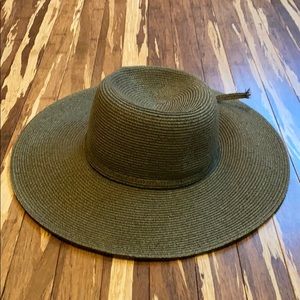Army green sun hat one size